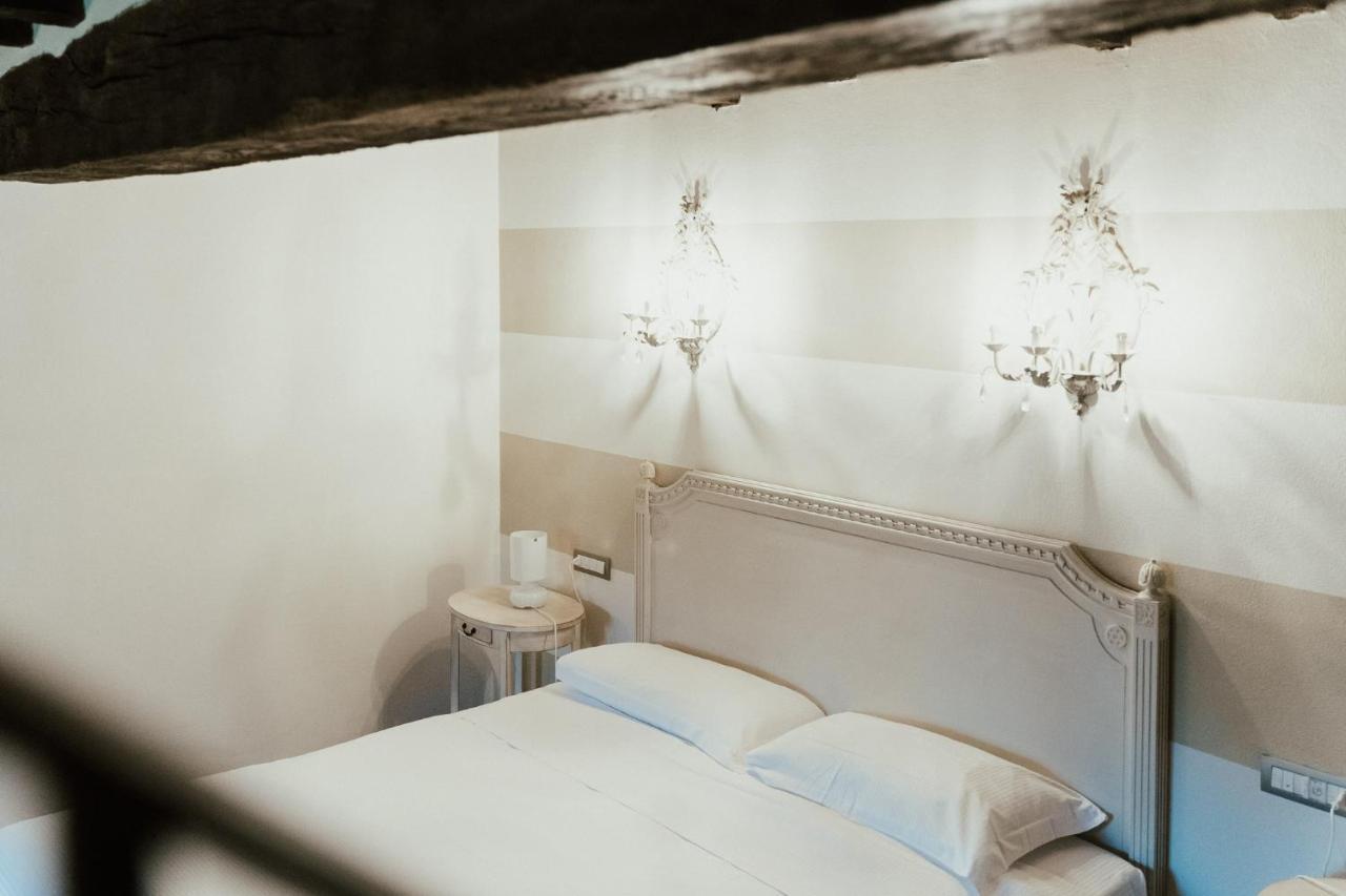 Locanda Del Re Guerriero San Pietro in Cerro Exteriör bild